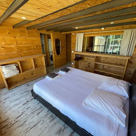 Duplex Climatise 65m2 Refait A Neuf Gruissan