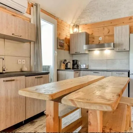 Duplex Climatise 65m2 Refait A Neuf 아파트 *