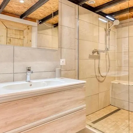 Appartement Duplex Climatisé 65m2 Refait à Neuf Gruissan